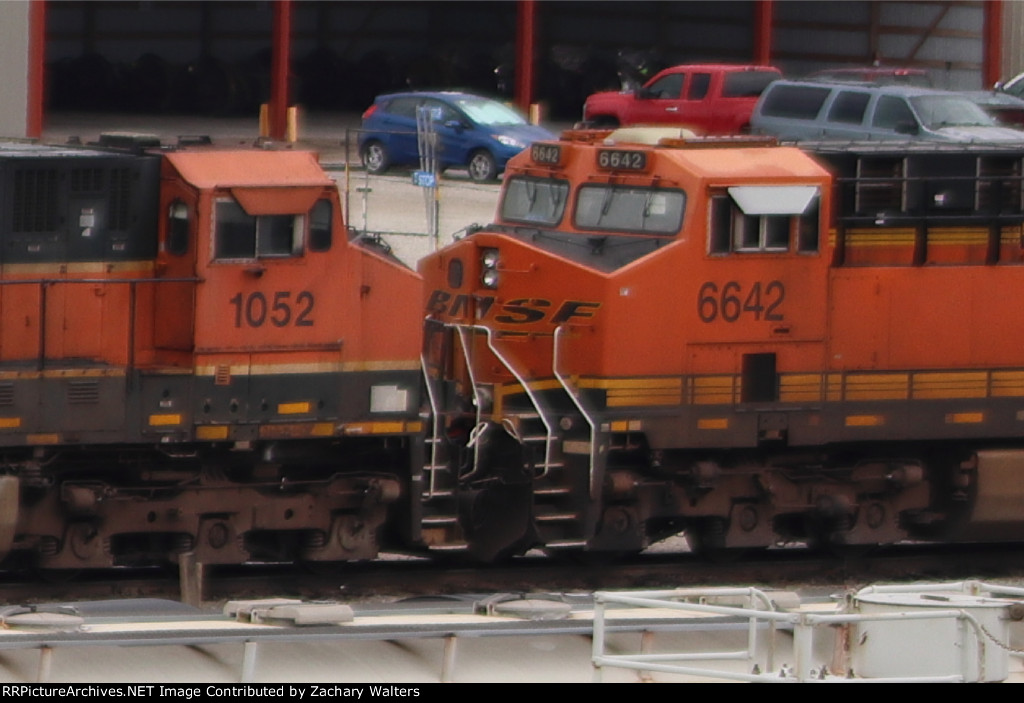 BNSF 1052 6642